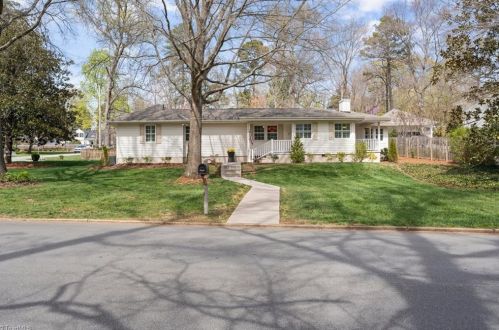 1518 Liberty Dr, Greensboro NC  27408-4928 exterior