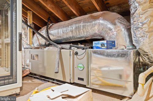 5121 Klingle St, Washington DC  20016-2654 exterior