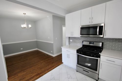 6942 Indiana Ave, Chicago IL 60637-4509 exterior