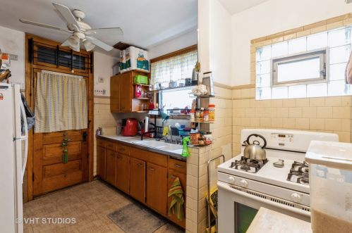 3922 Leclaire Ave, Chicago IL 60641-5083 exterior