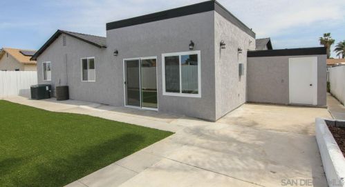 8580 Flanders Dr, San Diego CA  92126-3268 exterior