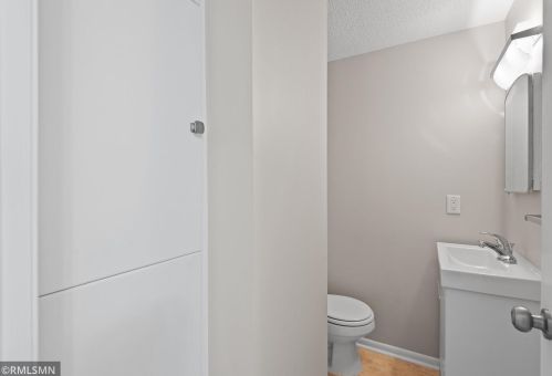 2083 Floral Dr, Saint Paul MN 55110-3849 exterior