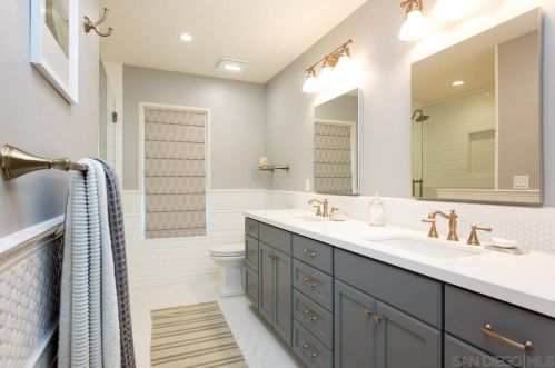 4880 Alder Dr, San Diego CA 92116-2304 exterior