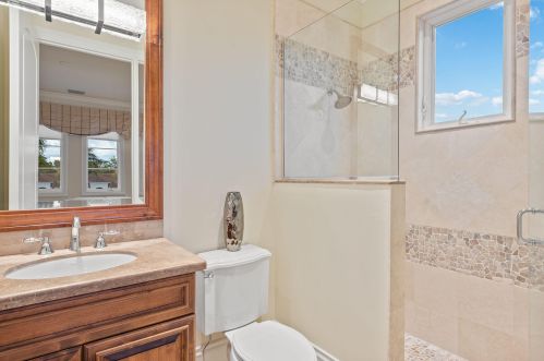 3855 Isla Del Sol Way, Naples FL  34114-9484 exterior