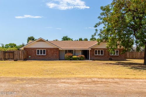 2050 90th Pl, Chandler AZ  85224-1606 exterior