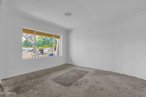 8622 40 Dr, Phoenix AZ 85019-1206 exterior