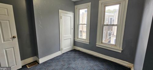 218 Edgewood St, Philadelphia PA 19139-2351 exterior