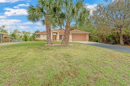 280 2 St, Naples FL 34117-9376 exterior