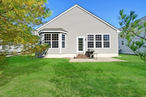 10 Heath Ln, Jackson Twp NJ 08527-4696 exterior