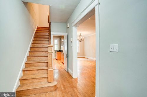 1720 34th St, Washington DC  20007-2307 exterior