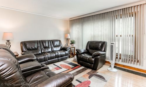 6144 Nagle Ave, Chicago IL 60634-3877 exterior