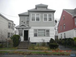 213 24th St, Paterson, NJ 07514-2128
