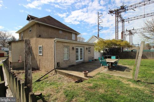 80 Ridgeway Ave, Manor PA 19036-1924 exterior