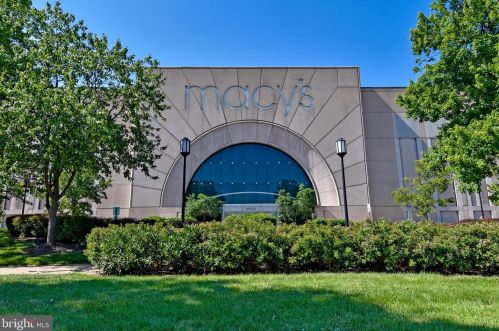 1023 19 St, Arlington VA 22202-1611 exterior