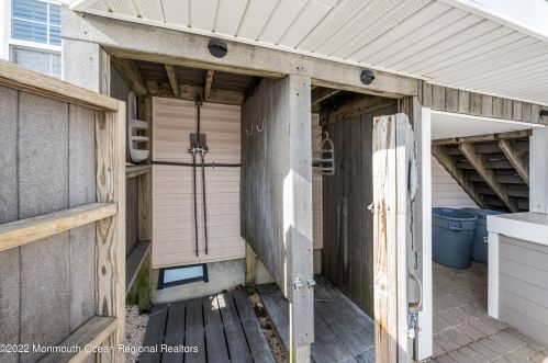 19 Haddonfield Ave, Lavallette NJ  08735-2019 exterior