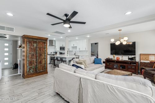 1341 Campbell Ave, Phoenix AZ  85013-2603 exterior