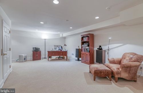 124 Bainbridge St, Philadelphia PA 19147-1866 exterior