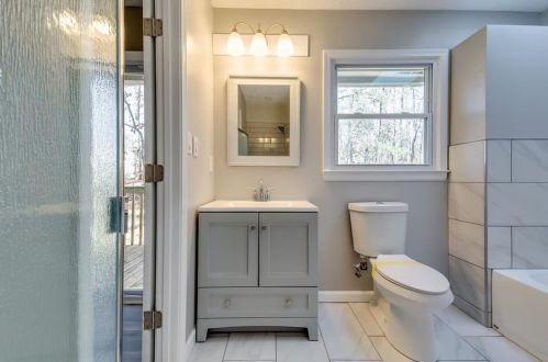 1150 Mitchell Crossing Dr, Atlanta GA  30331-7366 exterior