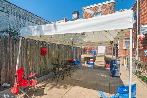 6037 Keystone St, Philadelphia PA 19135-4217 exterior