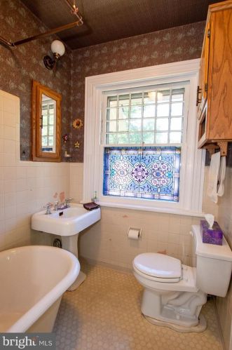 1 West St, Media PA 19063-2614 exterior