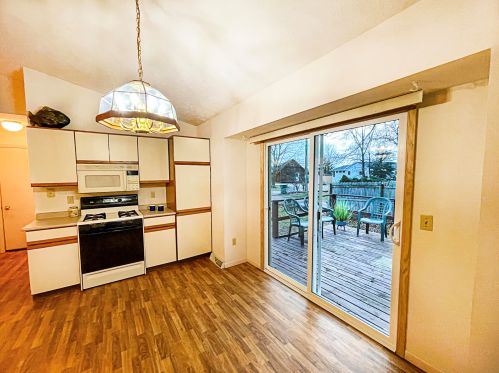 11384 Hydeaway Ct, Middlevle MI 49333-8252 exterior