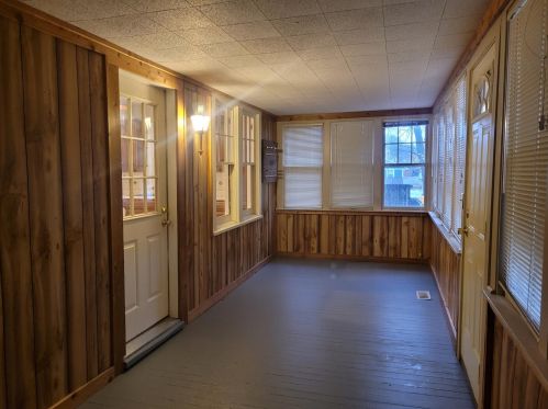 3308 Maple Grove Rd, Meskegon MI 49441-4138 exterior