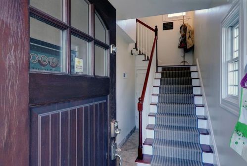 178 Medway St, Providence, RI 02906-5202