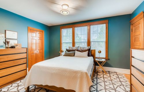 2333 Lawndale Ave, Chicago IL 60803-4221 exterior