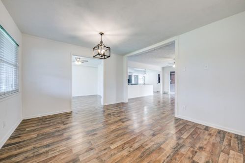 9930 Cloister Dr, Dallas TX 75228-3617 exterior