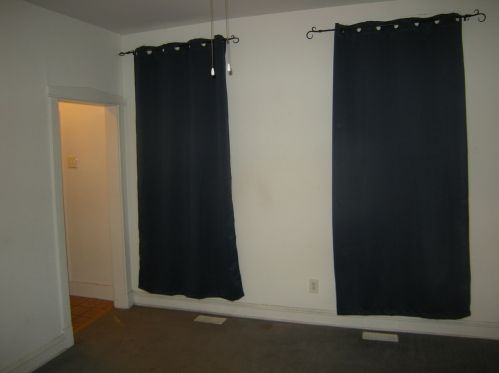 9860 Avenue, Chicago, IL 60617