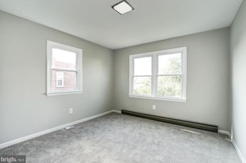 872 Bellevue St, Washington DC 20032-6002 exterior