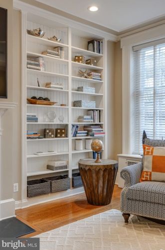 2101 Delancey St, Philadelphia PA 19103-6408 exterior