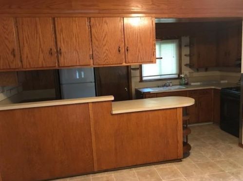 209 2 St, Edgerton WI 53534-1151 exterior