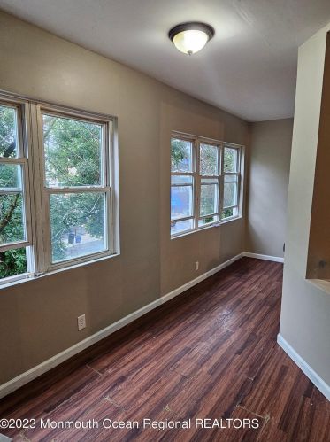 165 Scheerer Ave, Newark NJ  07112-2113 exterior