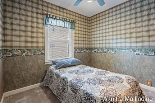 726 Mile Rd, Grand Rapids MI 49525-2644 exterior