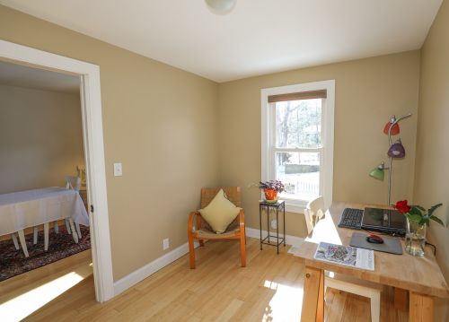 5 Perkins St, Concord NH 03301-4520 exterior