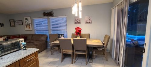 3185 Hambrick St, Fort Pierce FL  34953-4553 exterior