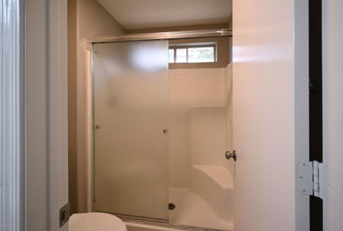 7043 28th Ave, Phoenix AZ  85051-8452 exterior