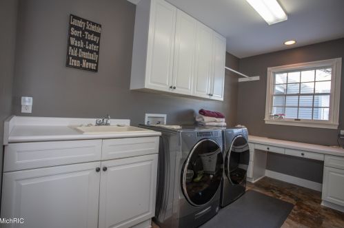 21259 Madison Ave, Big Rapids MI 49307-9754 exterior