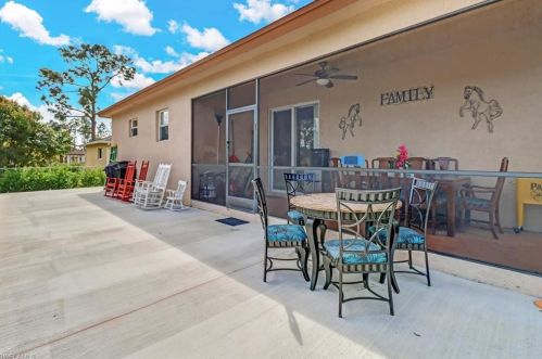 4862 18 St, Naples FL 34117-9464 exterior