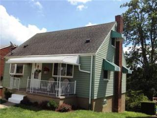 826 Dunster St, Pittsburgh, PA 15226-1427