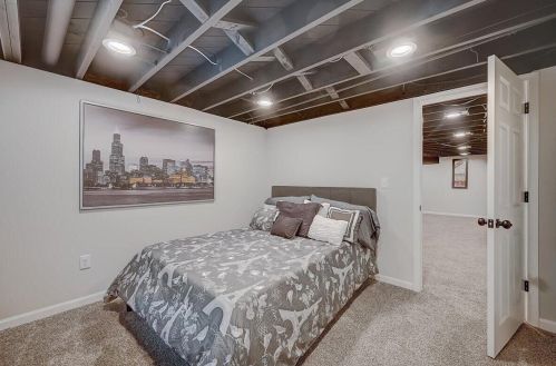 4911 76th St, Milwaukee WI  53220-4305 exterior