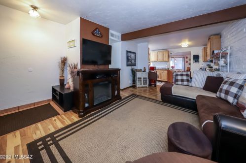 7272 Freestone Dr, Tucson AZ 85730-3711 exterior