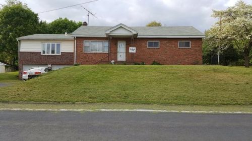 252 Mountain Rd, Primrose, PA 17901