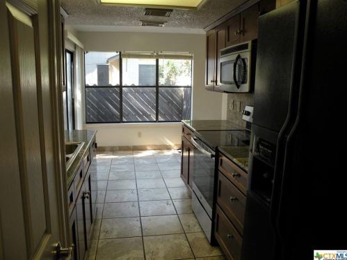 13911 Hunters Hawk St, San Antonio TX 78230-5405 exterior