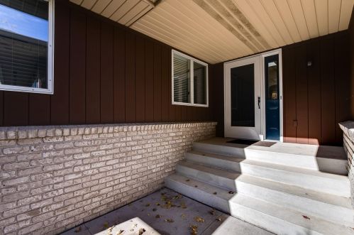 15 Emerson Ave, Saint Paul, MN 55118-3102