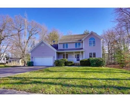 9 Strawberry Knoll Dr, Sutton, MA 01590-3107