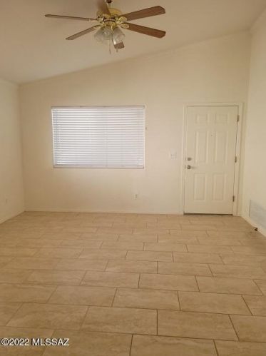 10211 Paseo Juan Tabo, Tucson AZ  85747-5260 exterior