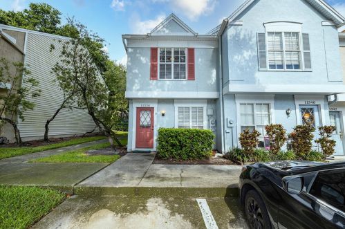 11338 Grandville Dr, Tampa, FL 33617-2385