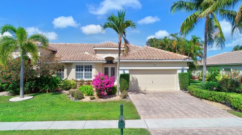 6947 Southport Dr, Boynton Beach FL 33472-6901 exterior